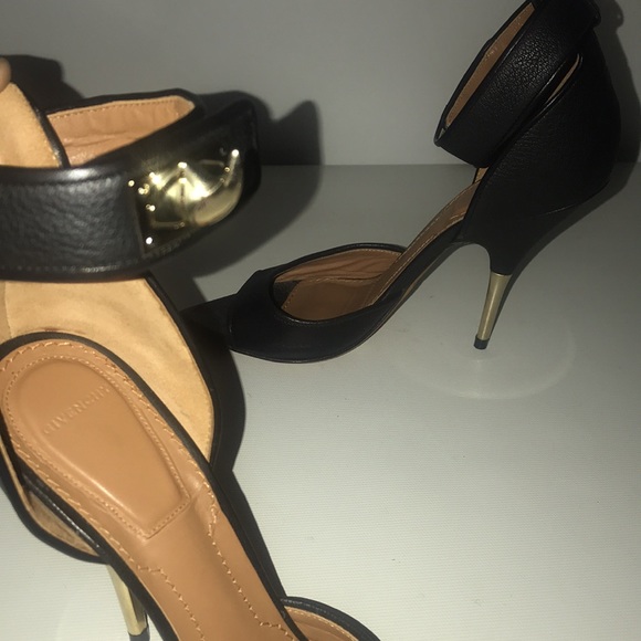 GIVENCHY Paris Black Leather Stiletto Size 37 - Picture 9 of 12